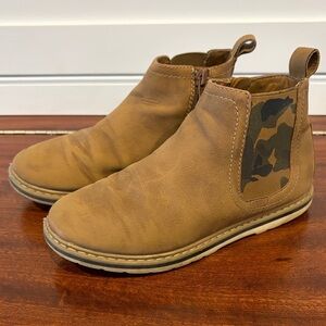 Nordstrom Tan Kids Boots with Camouflage Accent, Water Resistant